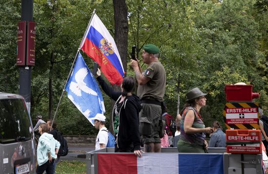 Austria Ukraine Financial Support Protest
