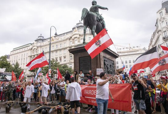 Austria Ukraine Financial Support Protest