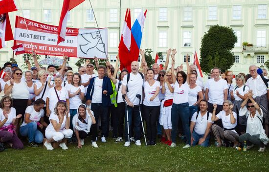 Austria Ukraine Financial Support Protest