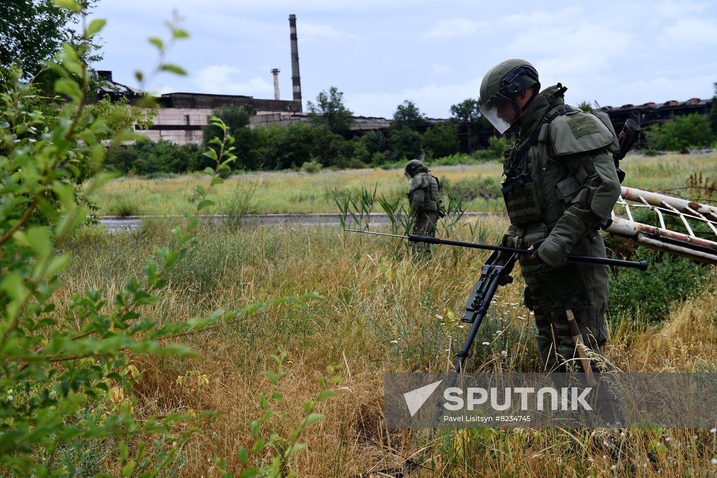 DPR Russia Ukraine Military Operation Demining