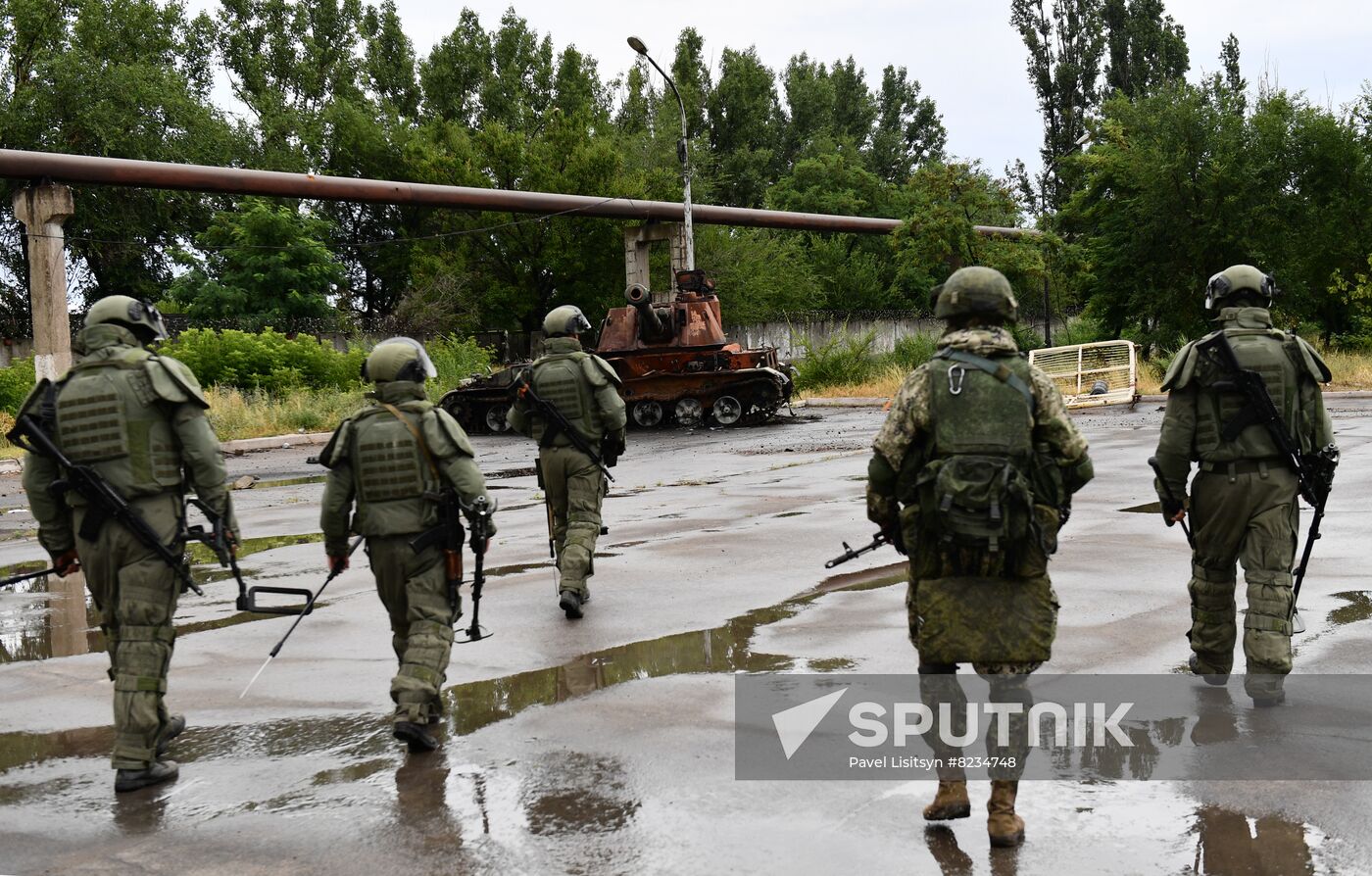 DPR Russia Ukraine Military Operation Demining