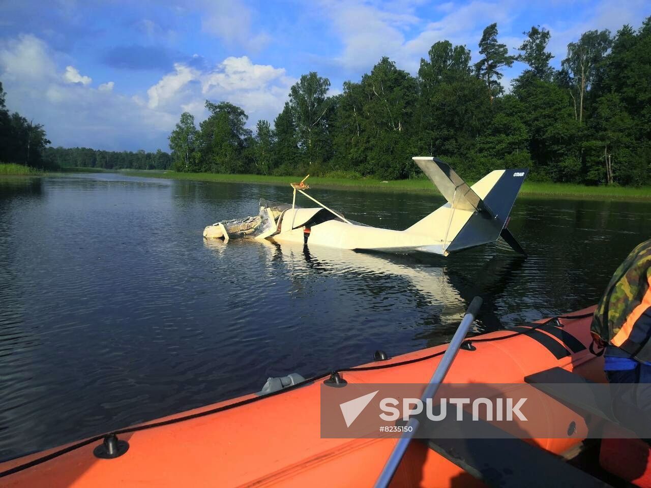 Russia Float Plane Hard Landing