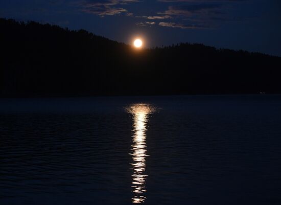 Russia Supermoon