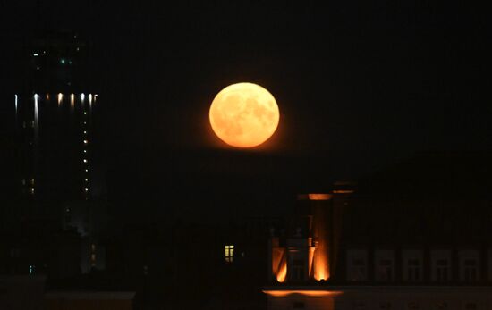 Russia Full Moon