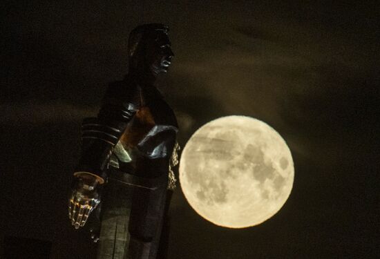 Russia Supermoon