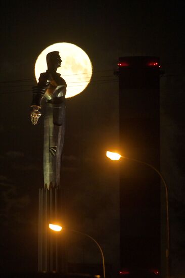 Russia Supermoon