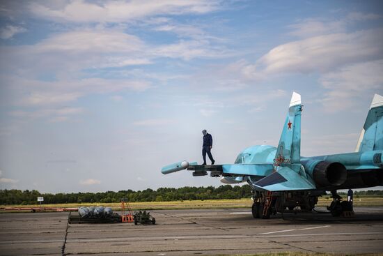 Ukraine Russia Military Operation Fighter Jets