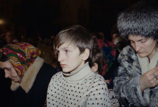 Christmas divine service at Dormition Cathedral in Kremlin