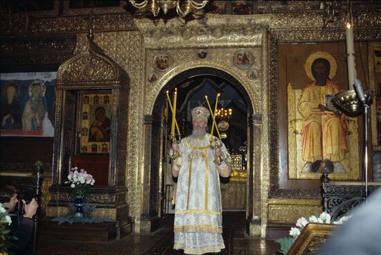 Christmas divine service at Dormition Cathedral in Kremlin