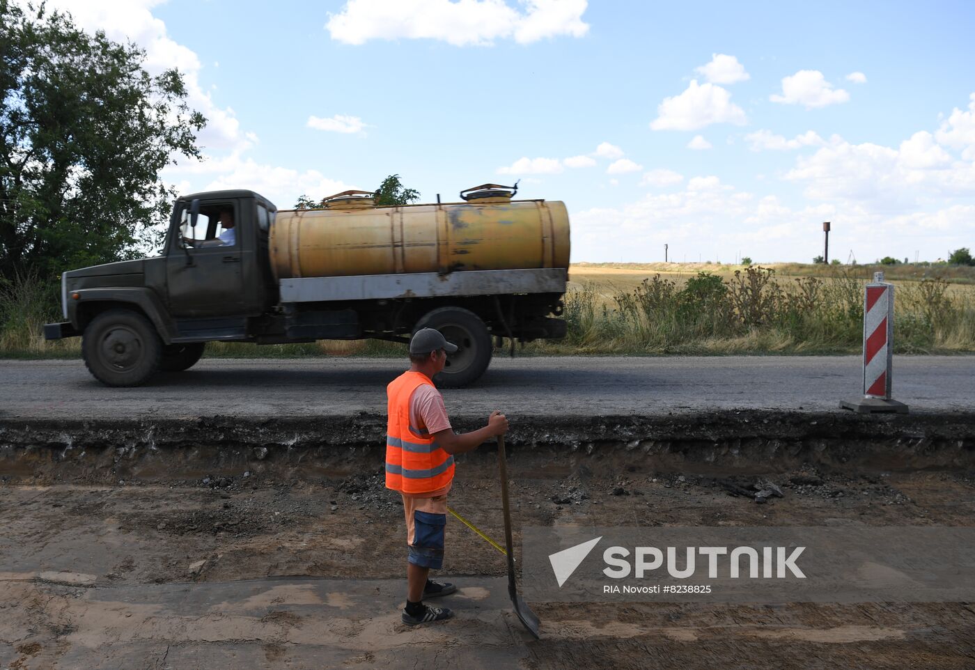 Ukraine Russia Military Operation Road Repair