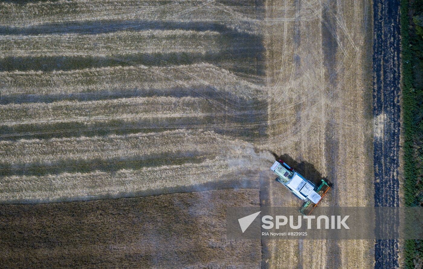 DPR Agriculture Wheat Harvesting