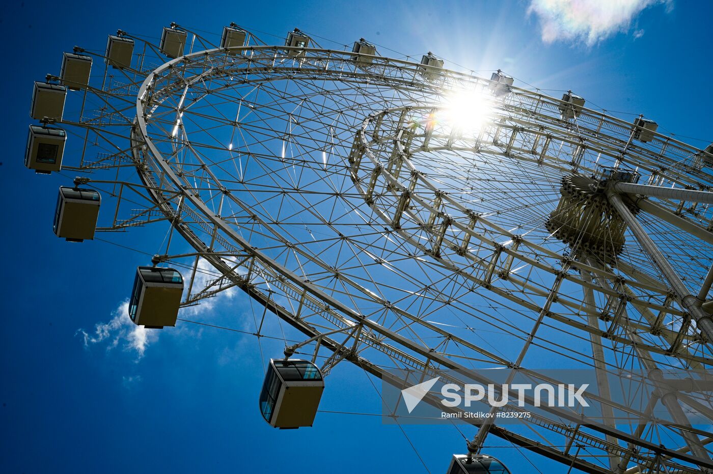 Russia Ferris Wheel Construction