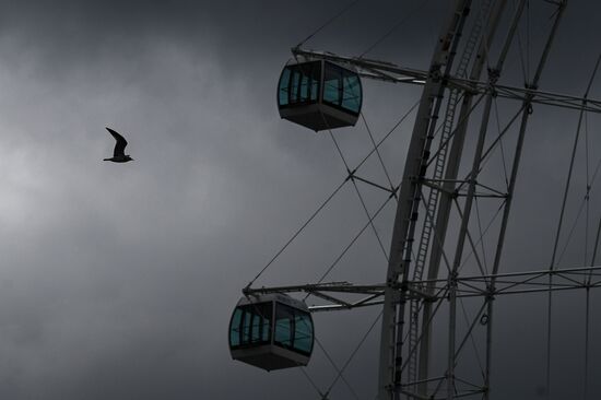 Russia Ferris Wheel Construction
