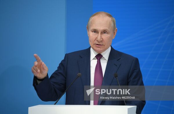 Russia Putin ASI Forum