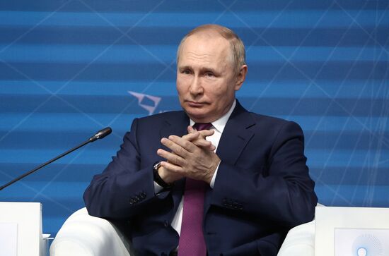 Russia Putin ASI Forum