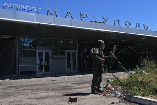 DPR Russia Ukraine Military Operation Demining