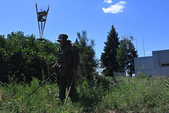 DPR Russia Ukraine Military Operation Demining