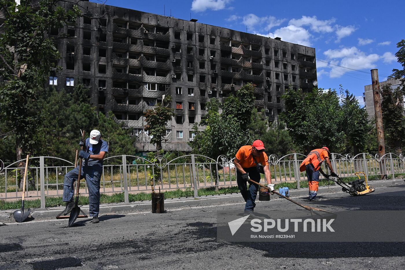 DPR Russia Ukraine Military Operation Mariupol Restoration