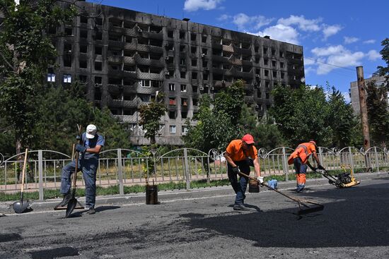 DPR Russia Ukraine Military Operation Mariupol Restoration