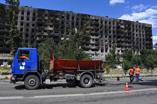 DPR Russia Ukraine Military Operation Mariupol Restoration