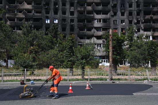 DPR Russia Ukraine Military Operation Mariupol Restoration