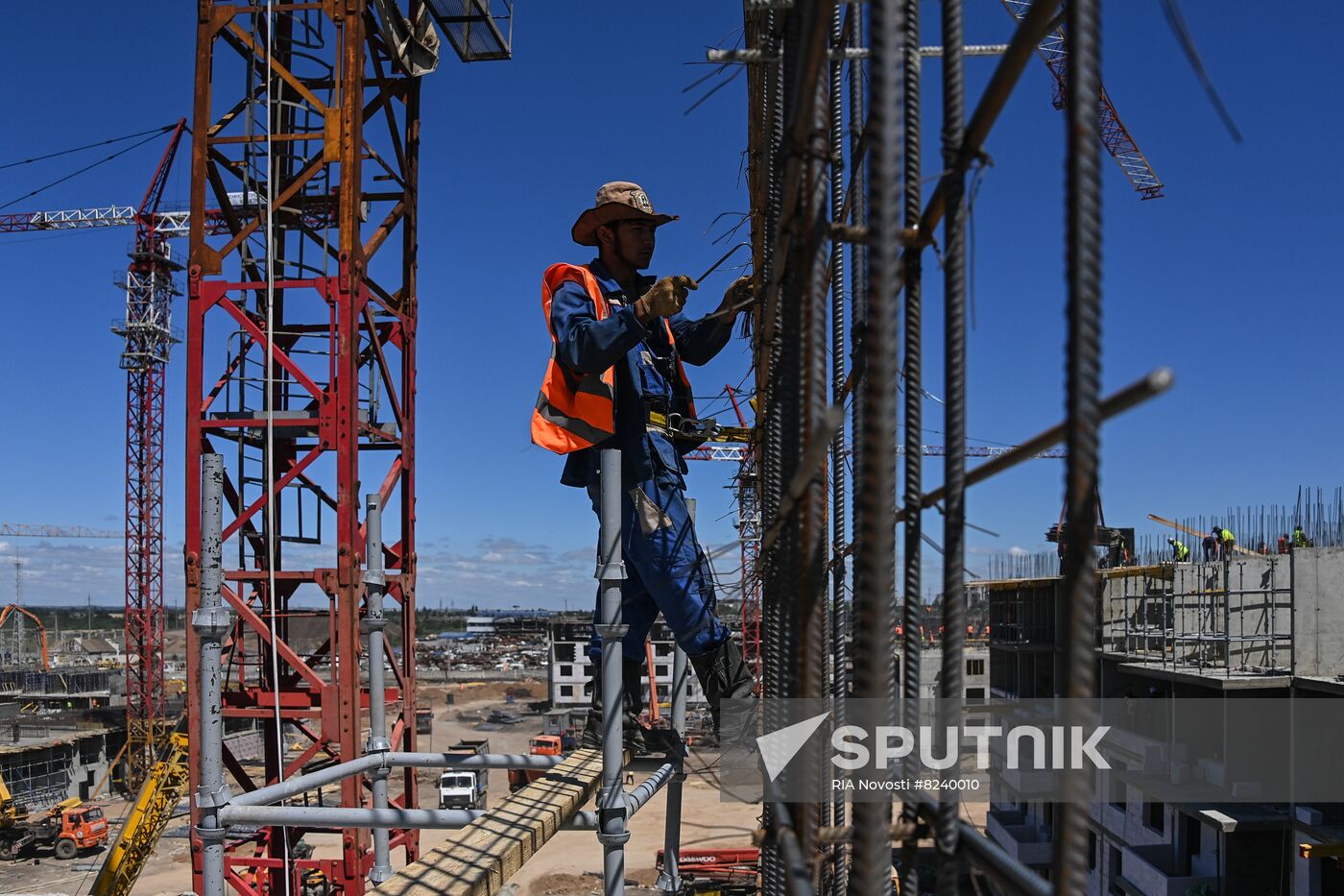 DPR Russia Ukraine Military Operation Residential Construction