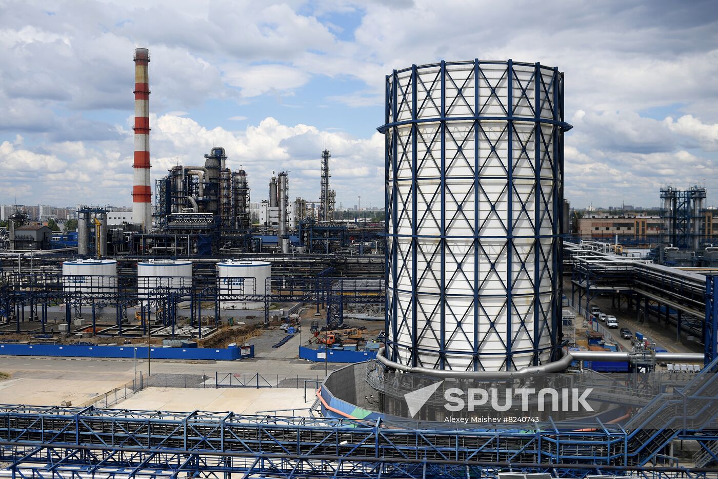 Russia Oil Refinery
