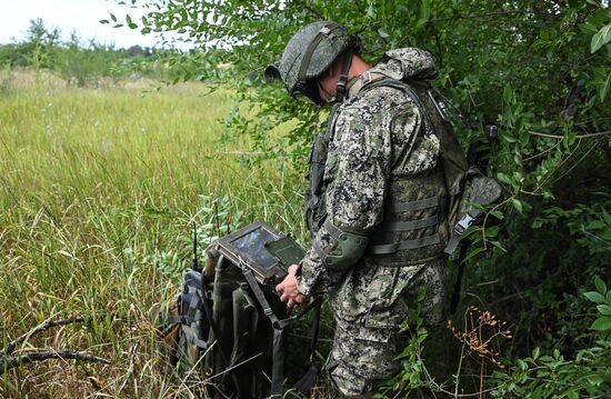 DPR Russia Ukraine Military Operation Demining