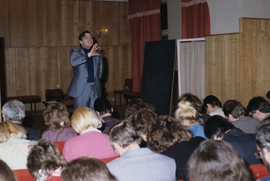 Master of psychological experiments Yury Gorny