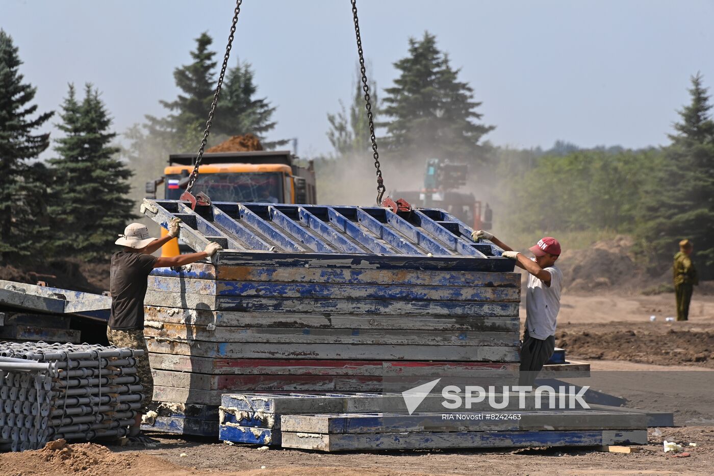 DPR Russia Ukraine Military Operation Residential Construction