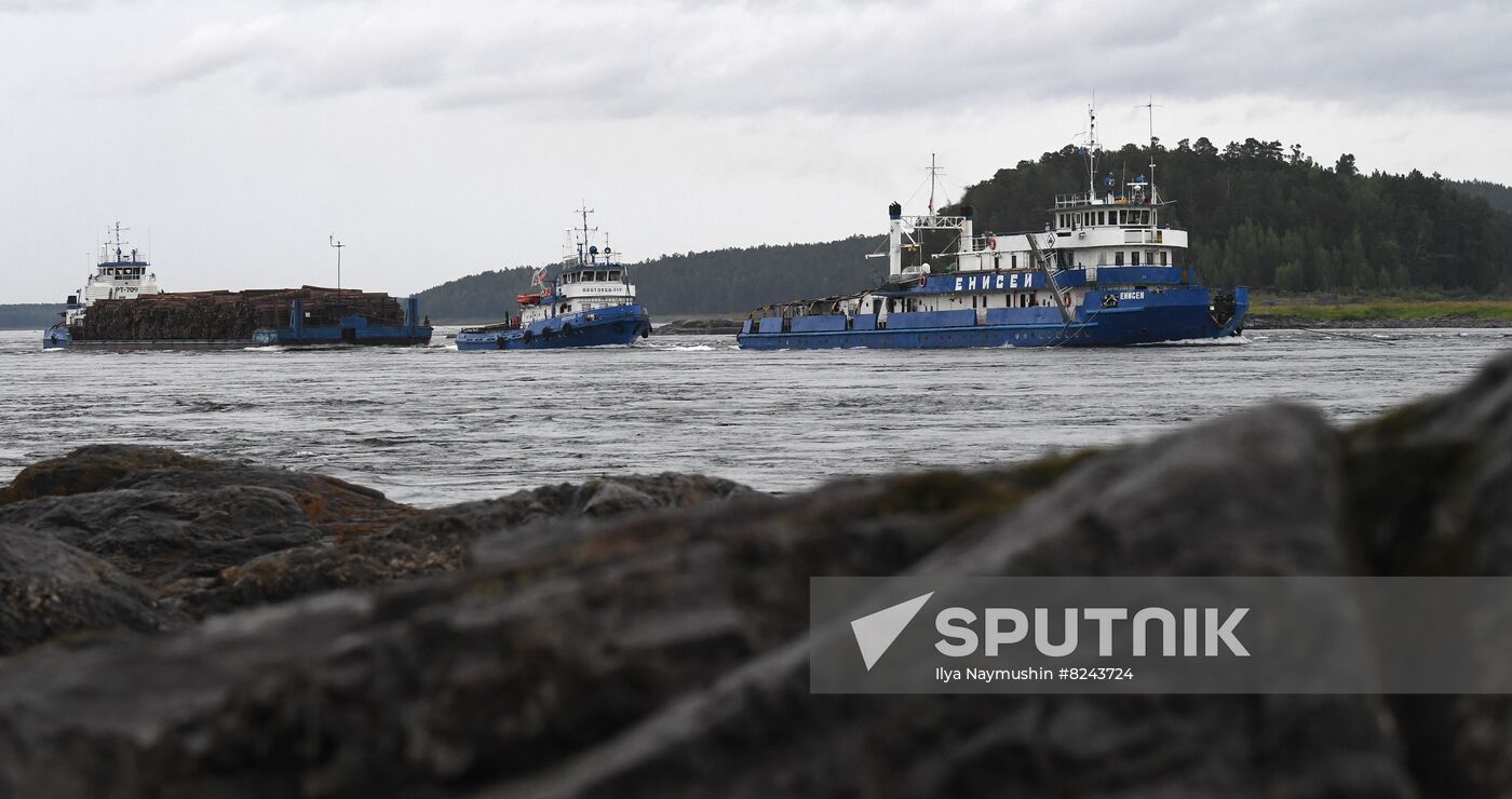 Russia Siberia Chain Steam Tow