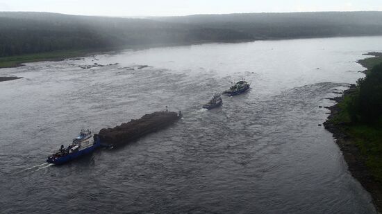 Russia Siberia Chain Steam Tow