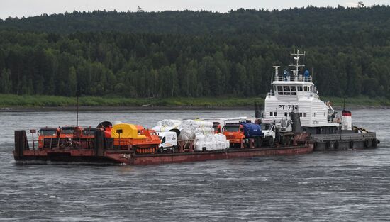 Russia Siberia Chain Steam Tow