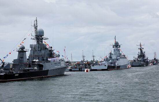 Russia Navy Day Rehearsal