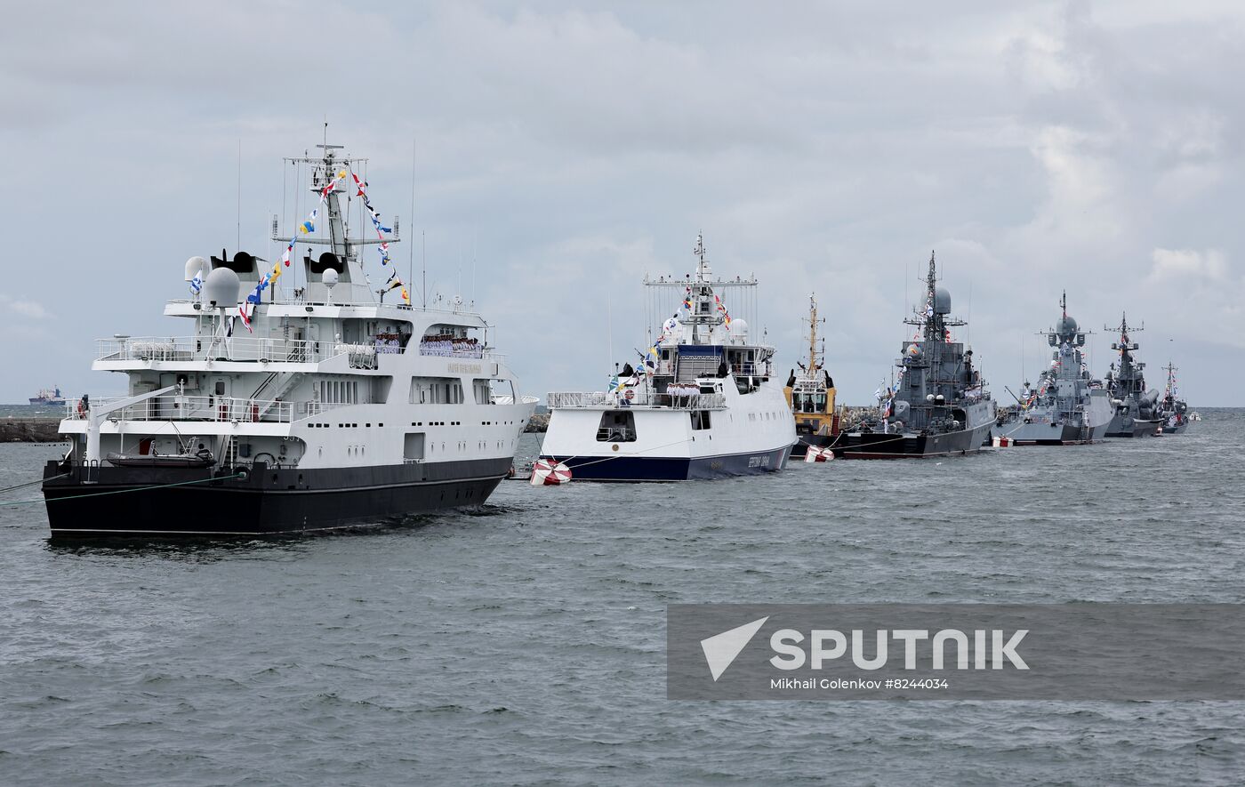 Russia Navy Day Rehearsal