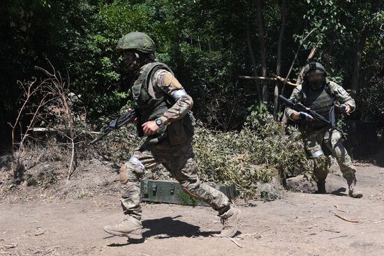 Ukraine Russia Military Operation Airborne Troops