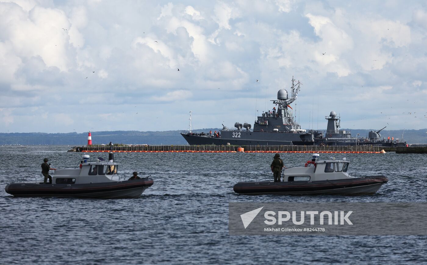 Russia Navy Day Rehearsal