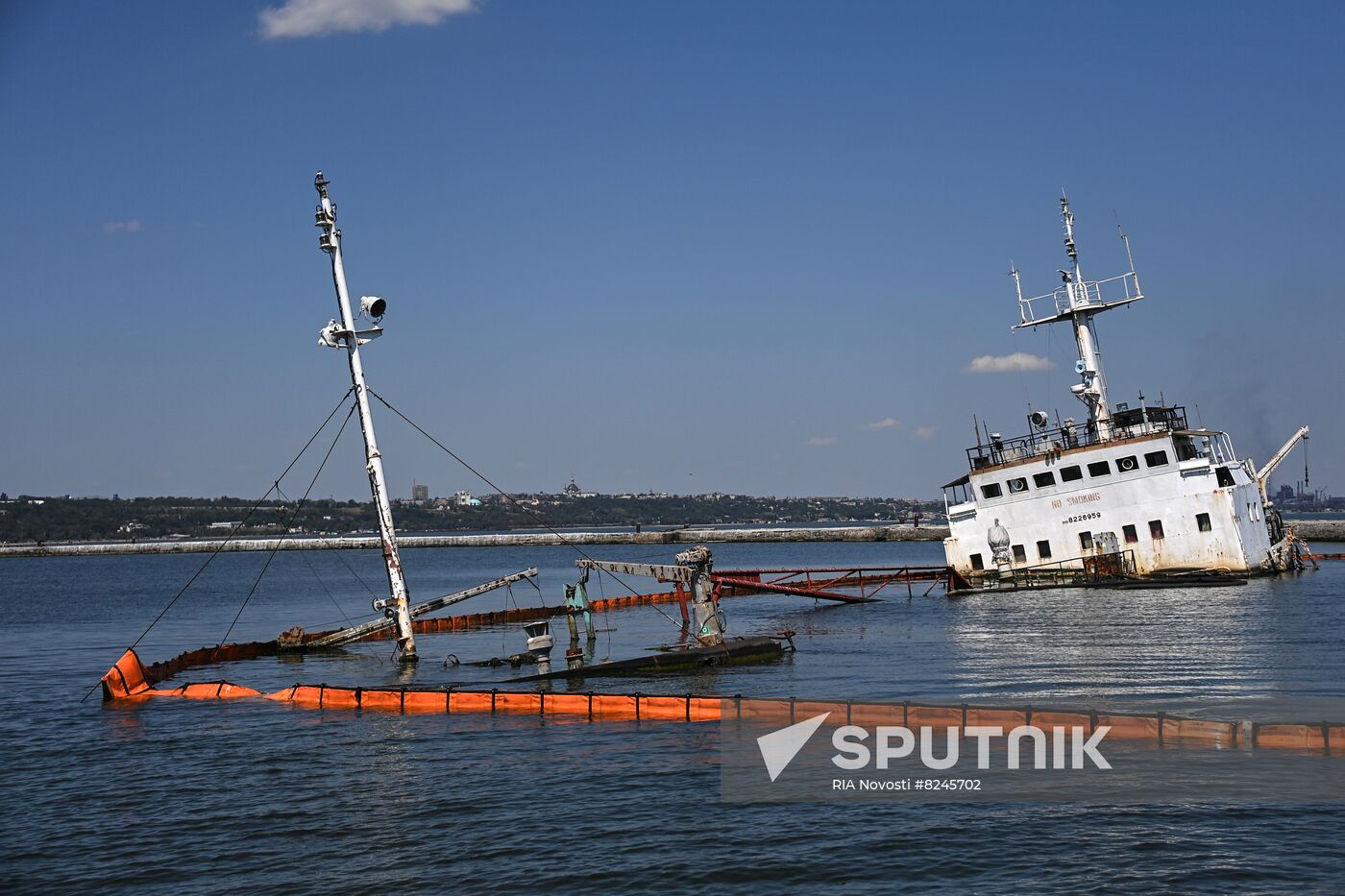 DPR Russia Ukraine Military Operation Mariupol Port
