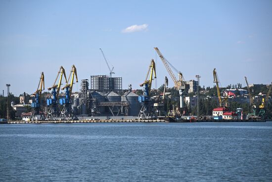 DPR Russia Ukraine Military Operation Mariupol Port