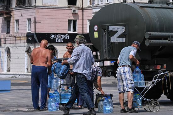 DPR Russia Ukraine Military Operation Water Distribution