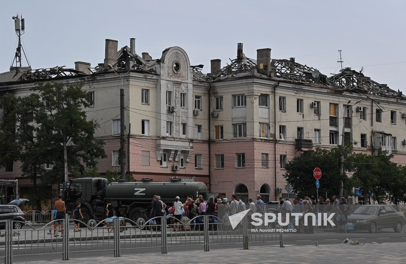 DPR Russia Ukraine Military Operation Water Distribution