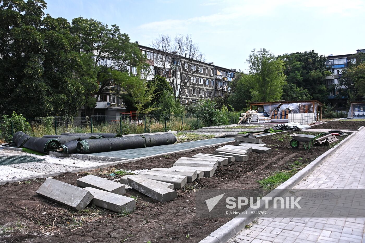 DPR Russia Ukraine Military Operation Kindergarten Restoration