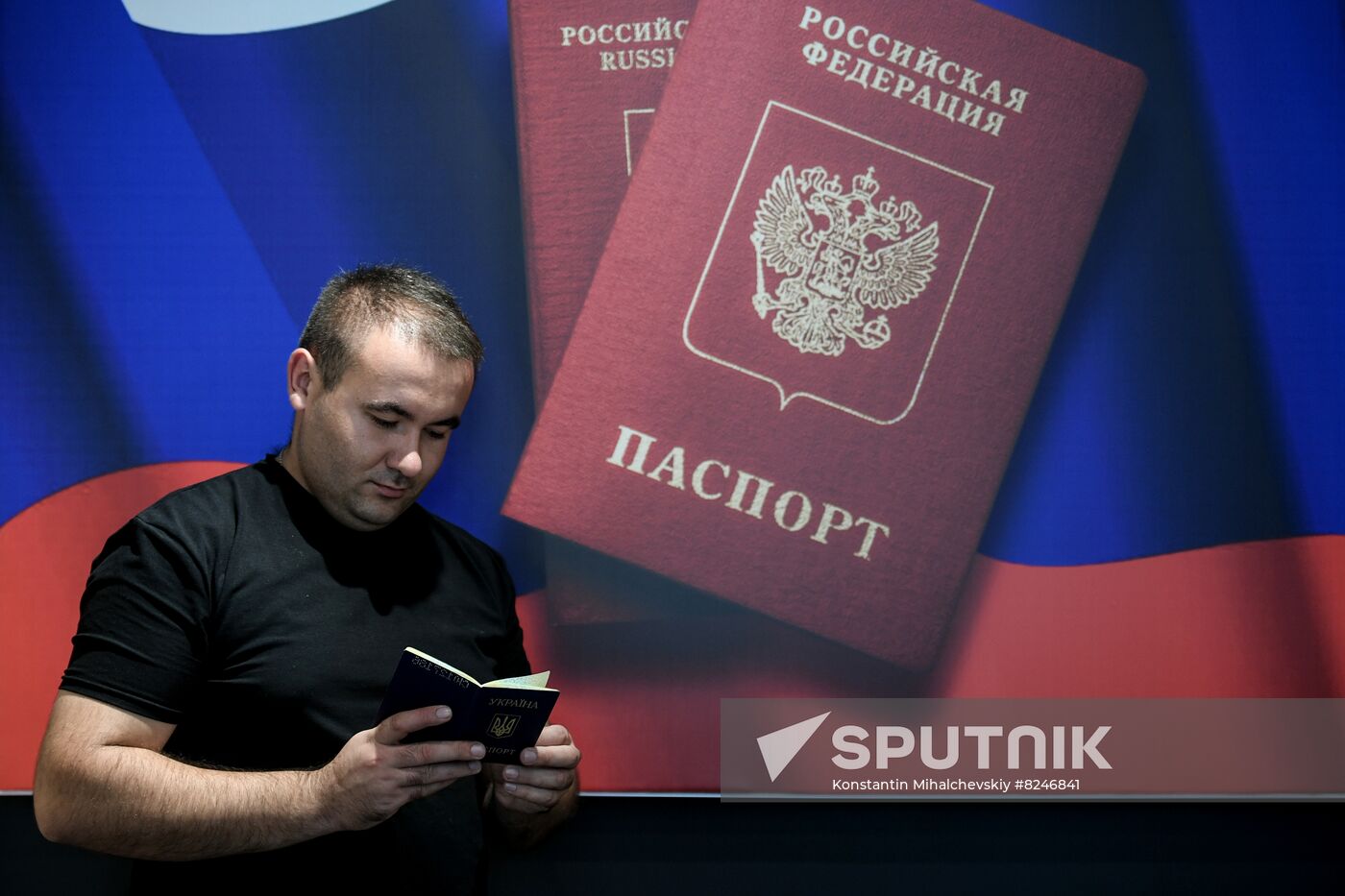 Ukraine Russia Military Operation Passports Handing