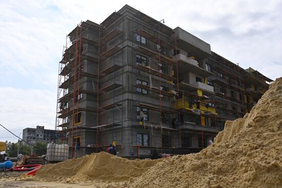 DPR Russia Ukraine Military Operation Residential Construction