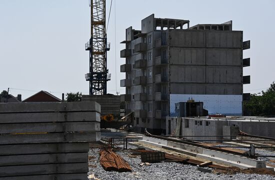 DPR Russia Ukraine Military Operation Residential Construction