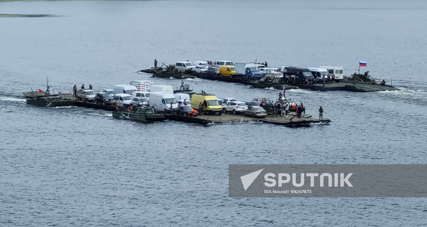 Ukraine Russia Military Operation Pontoon Ferry