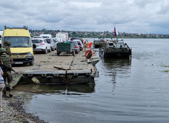 Ukraine Russia Military Operation Pontoon Ferry