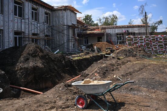 DPR Russia Ukraine Military Operation Restoration Work