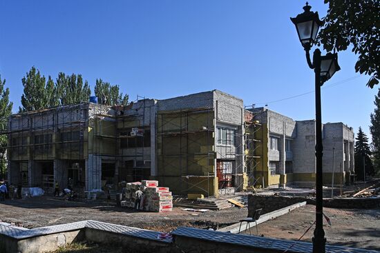 DPR Russia Ukraine Military Operation Restoration Work