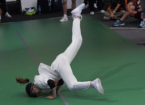 Russia Asia Children Sports Games